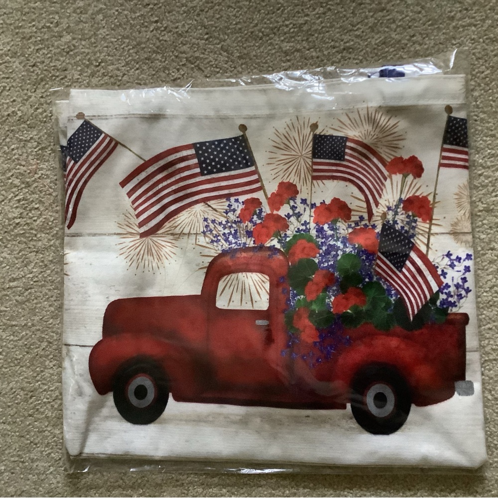 Stars & Stripes Red Truck Patriotic Briarwood Tote Bag New in Package